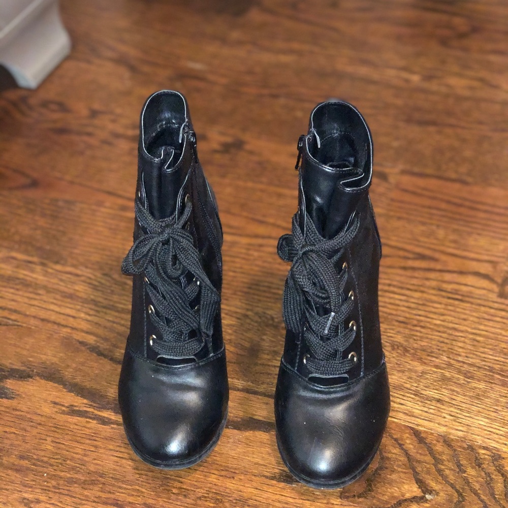 CALL IT SPRING BOOTS - Picture 2 of 3